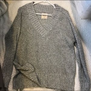Holister sweater